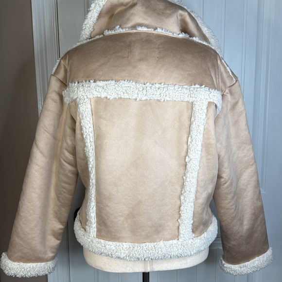 FRYE
Faux Shearling Trim Jacket Sz Large - Picture 8 of 12